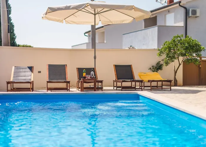 Ferienvilla Mit Pool In By Interhome * Пула