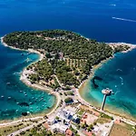 Tatil Evi Ferienvilla Mit Pool In By Interhome *