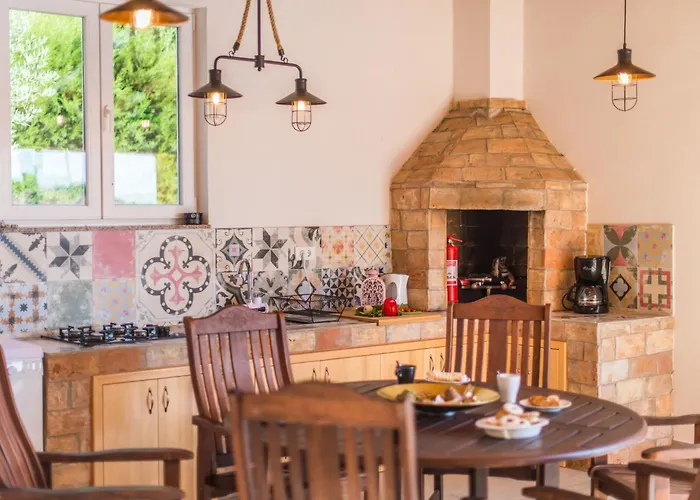 Ferienvilla Mit Pool In By Interhome 度假居