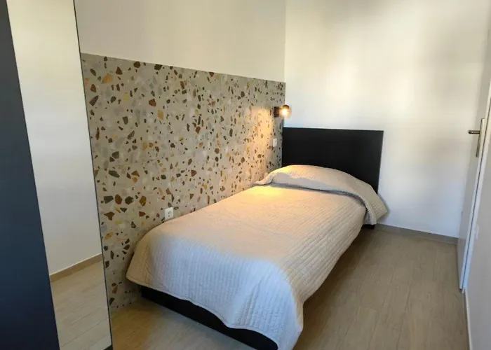 Ferienvilla Mit Pool In By Interhome Tatil Evi Pula