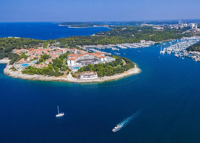 Ferienvilla Mit Pool In By Interhome