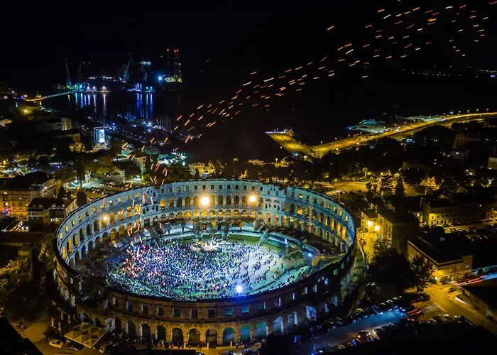 Ferienvilla Mit Pool In By Interhome *