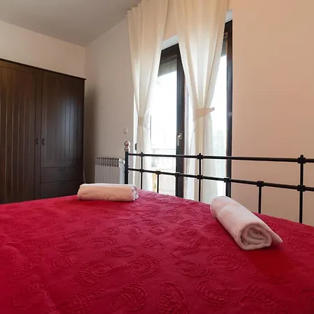 Ferienvilla Mit Pool In By Interhome بيت للعطل *