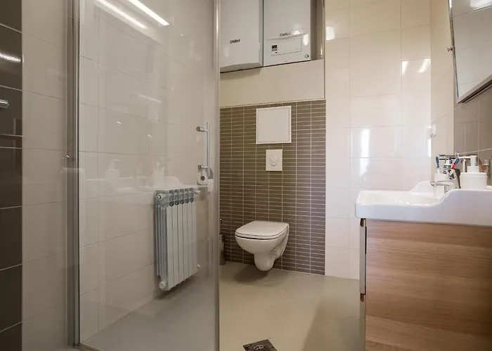 Nyaraló Ferienvilla Mit Pool In By Interhome Póla